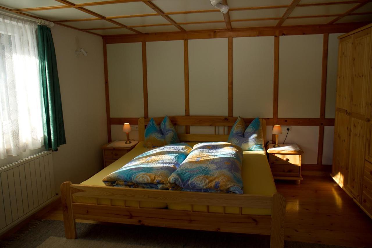 Haus Danna Apartman Sankt Gallenkirch Kültér fotó